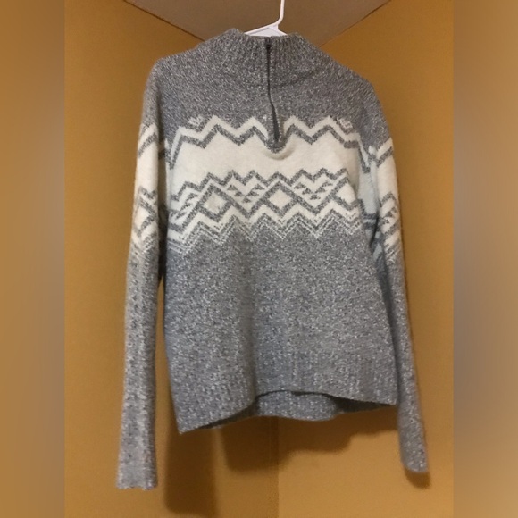 American Eagle Outfitters Fleece Quarter zip. - Picture 2 of 2